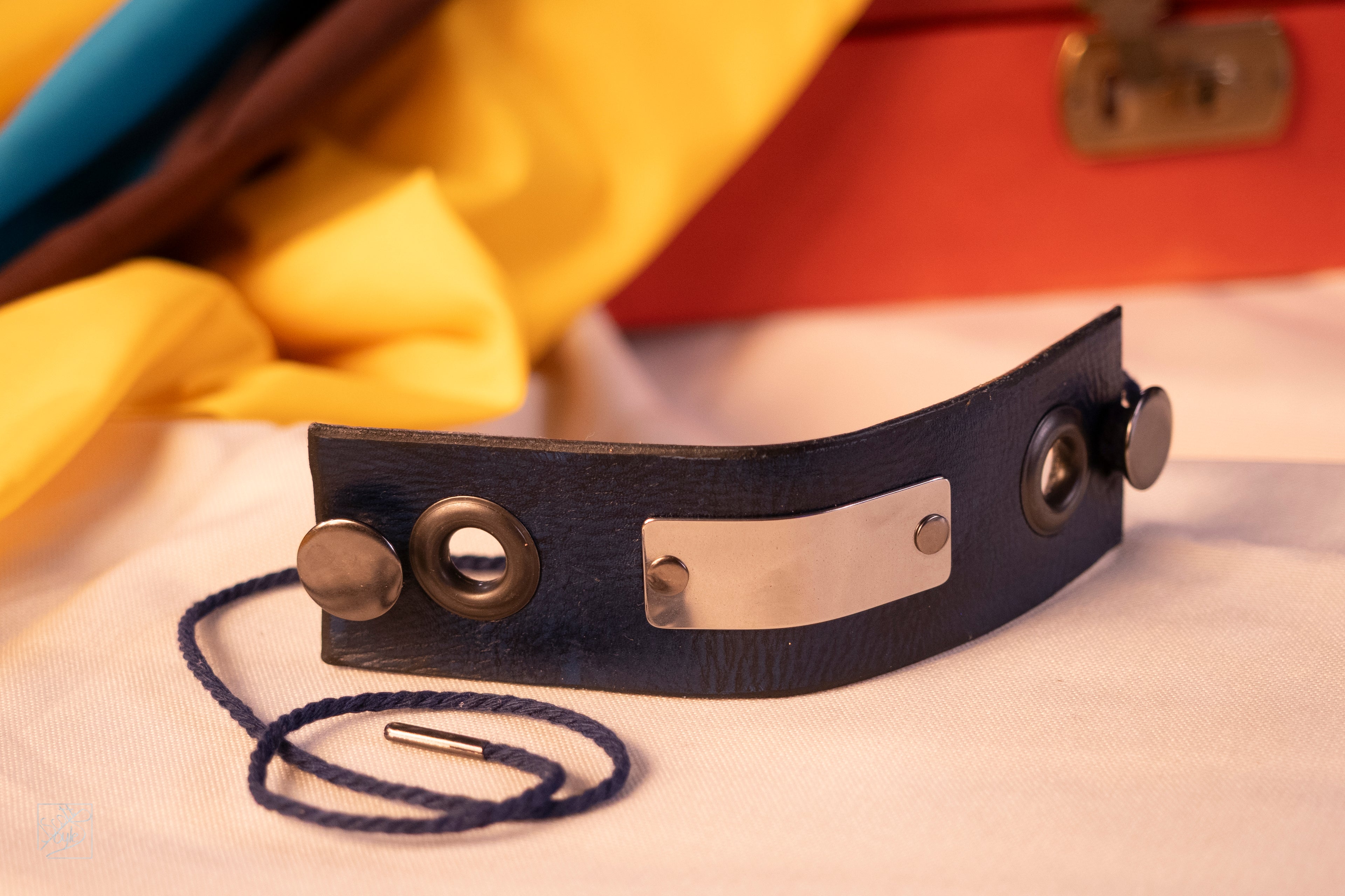 Gunmetal Blues | Button-Envelope Bracelet (2-button)